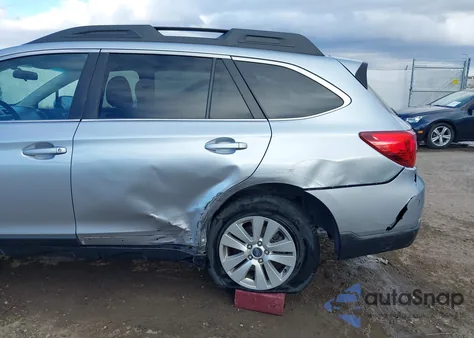 2015 Subaru Outback 2.5I Premium z USA, uszkodzony, nr VIN 4S4BSACC0F3331873